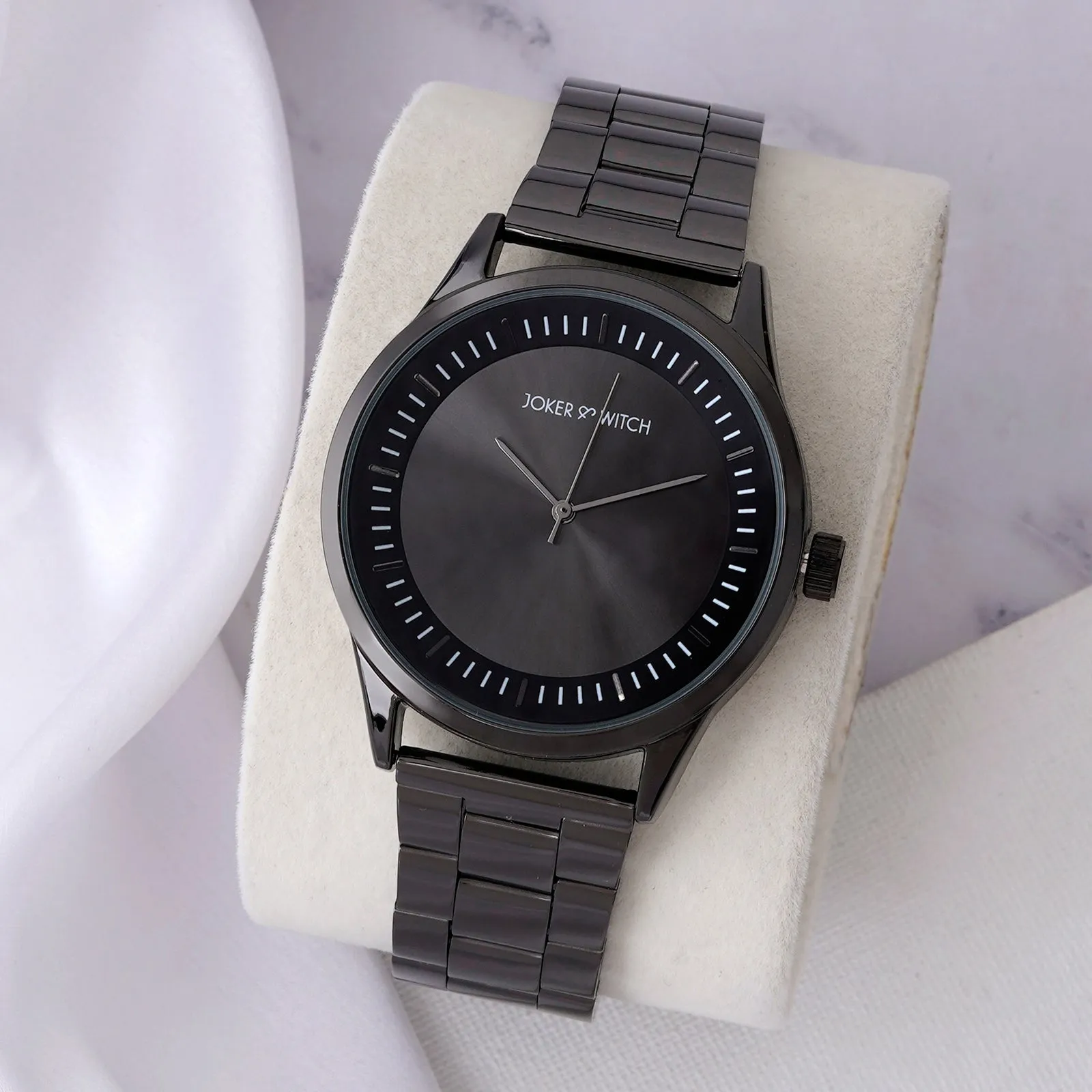 Carioca Gunmetal Metallic Strap Watch