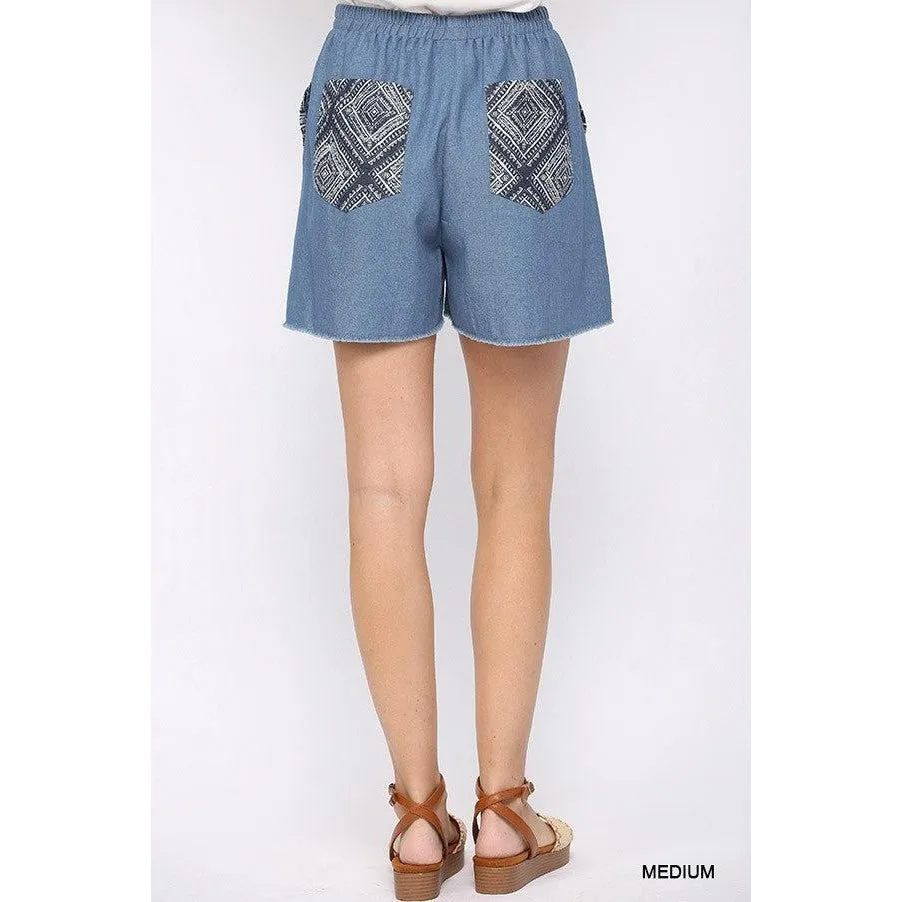 Denim And Print Pockets Elastic Waist Shorts With Raw Hem