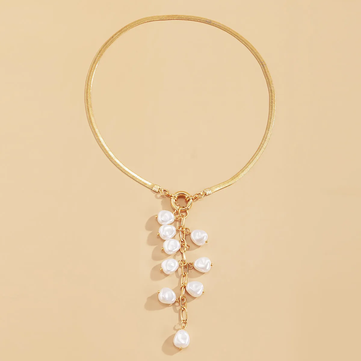 Faux Pearl Pendant Necklace