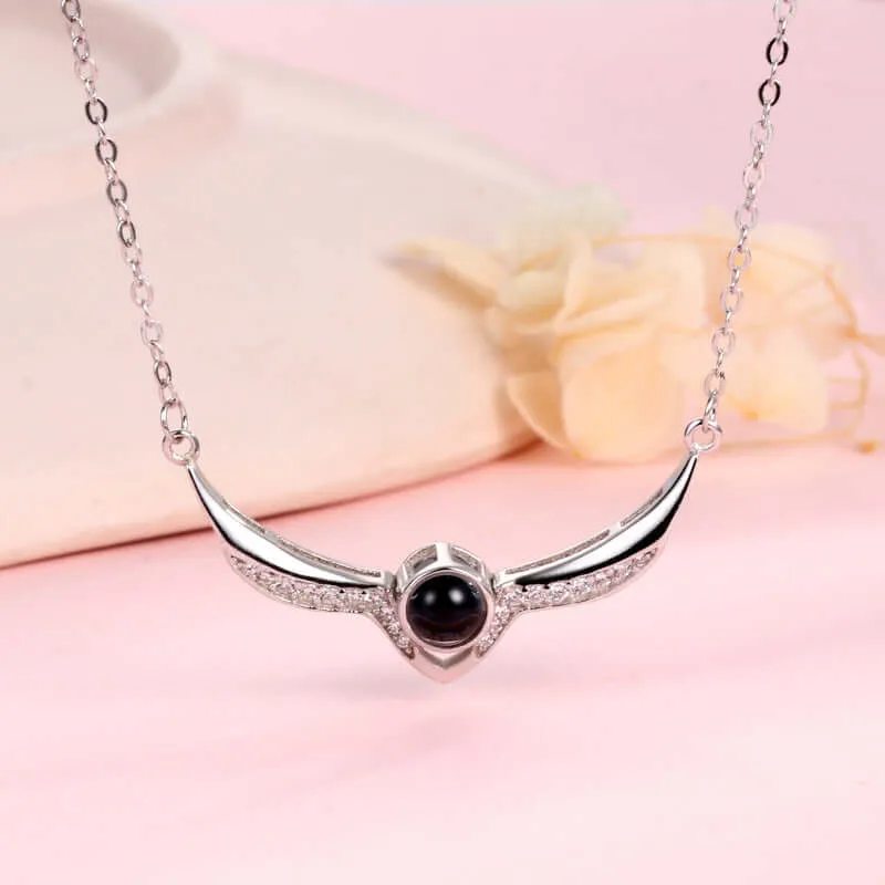 Female Angel Wings Diamond Projection Necklace