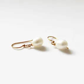 Freshwater Pearl Earrings - Gold