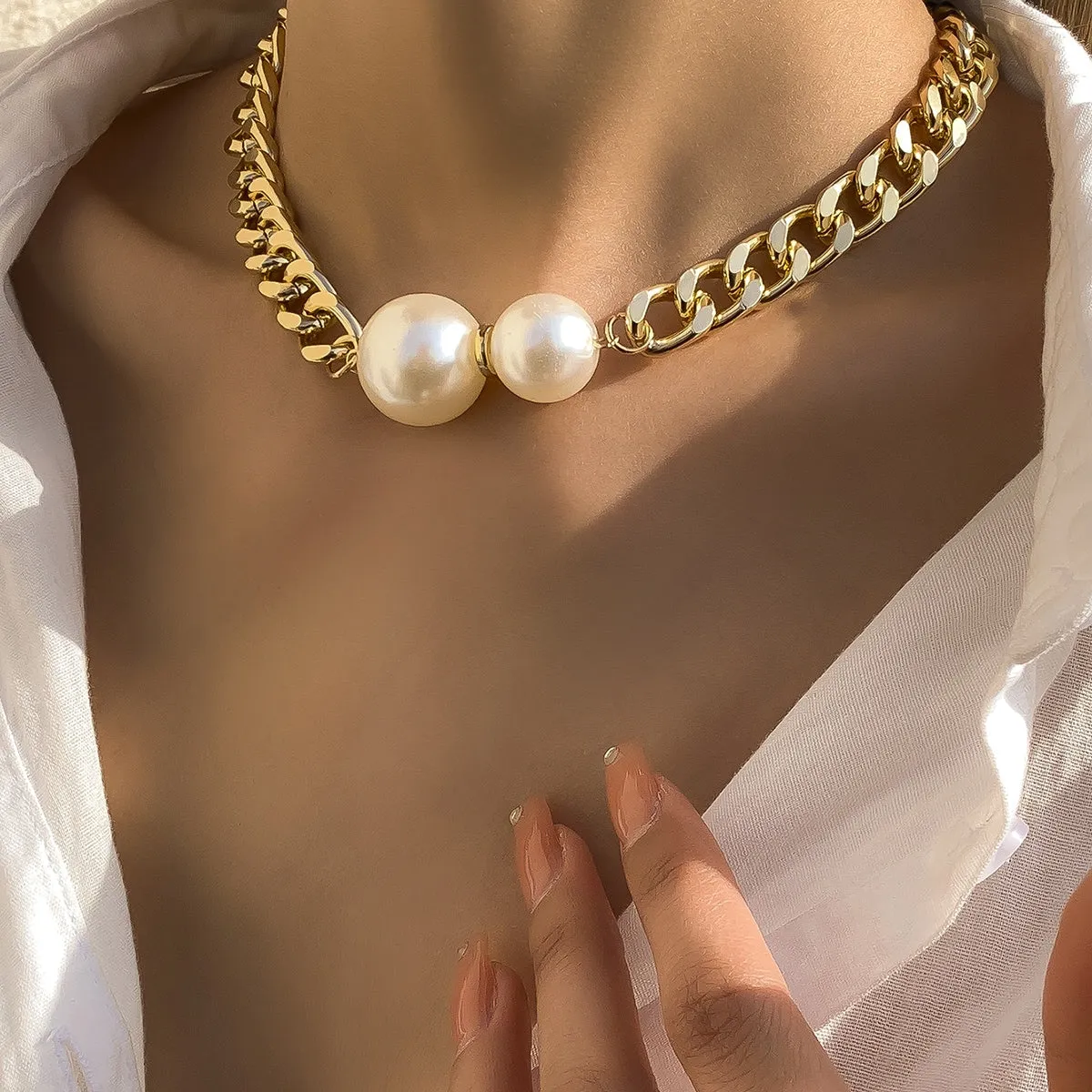 Gorgeous 1 Pc Ladies Fashion Pearl Chain Charm Necklace - A Stylish Accessory for Your Look!