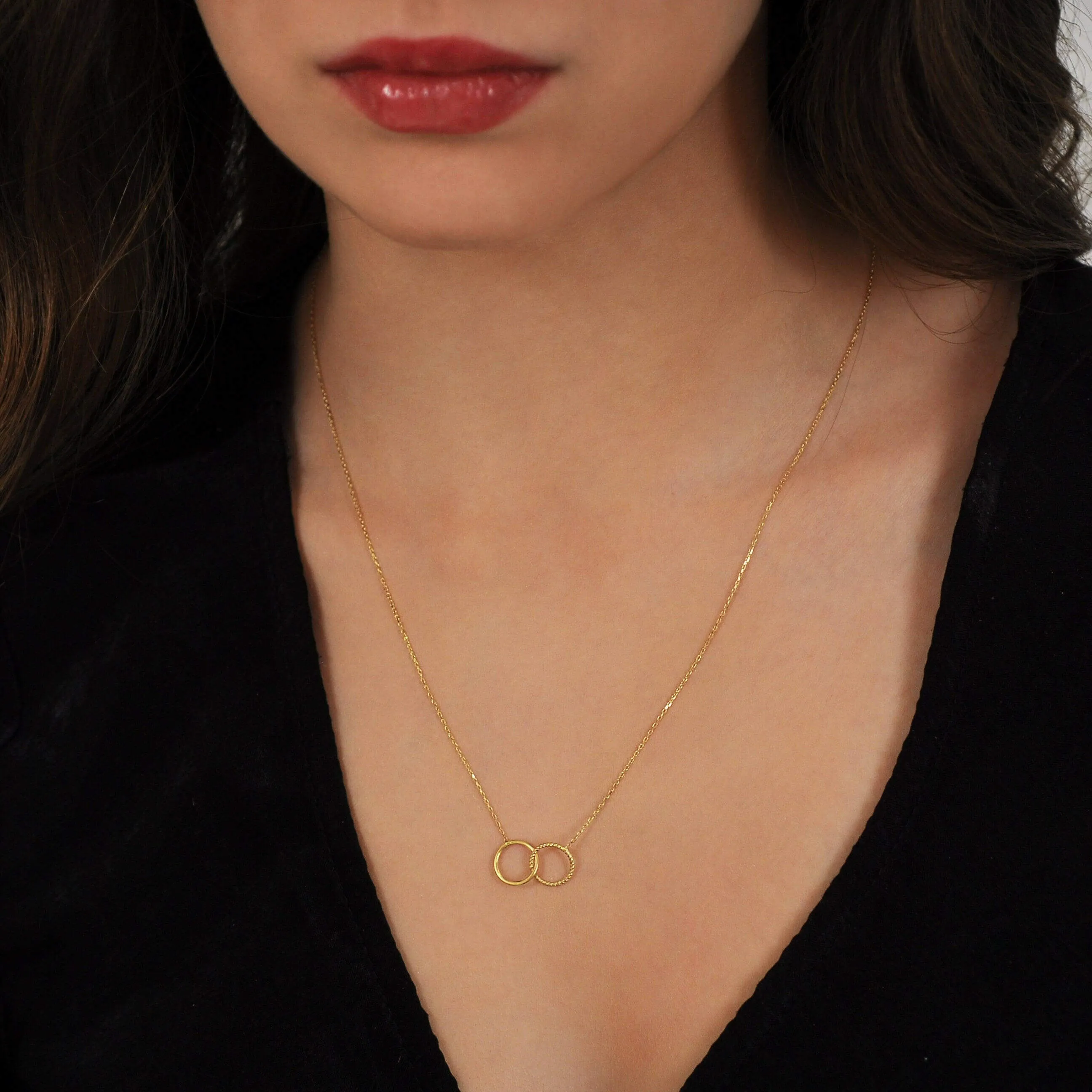 Interlocking Circle Necklace | 14K Solid Gold