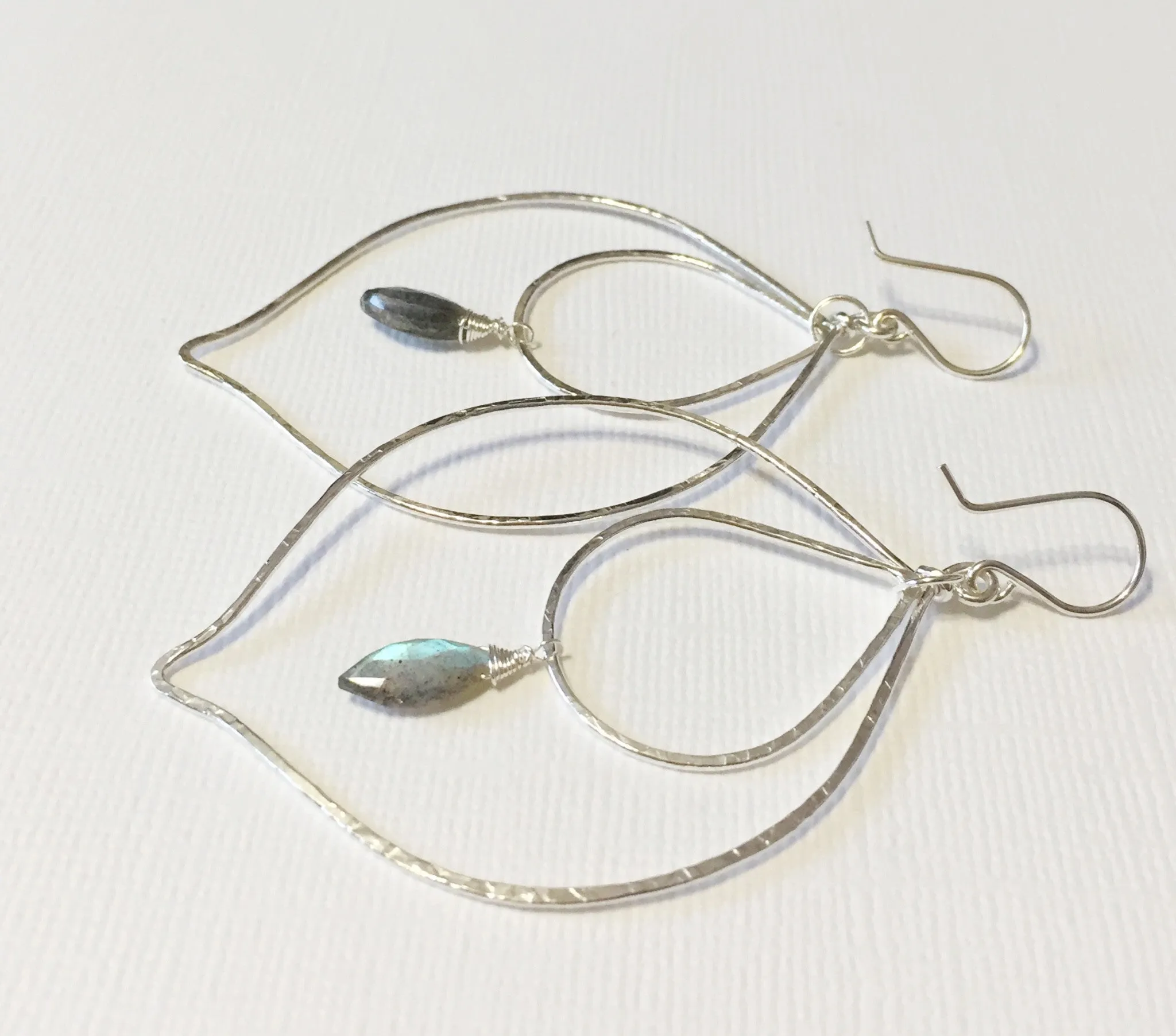 Labradorite peacock hoop earrings (E516)