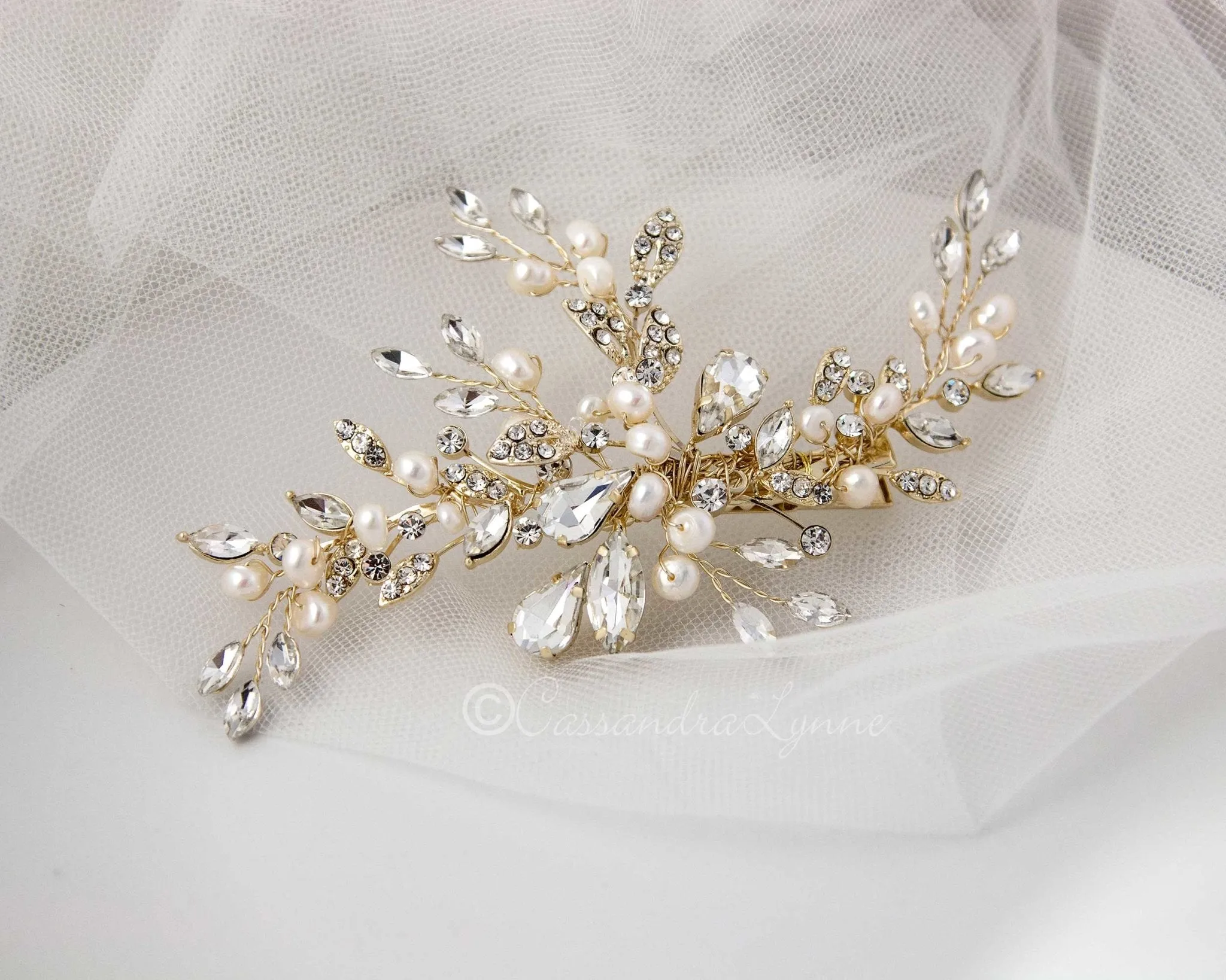 Pearl Bridal Hair Clip of Crystal Leaf and Pearl