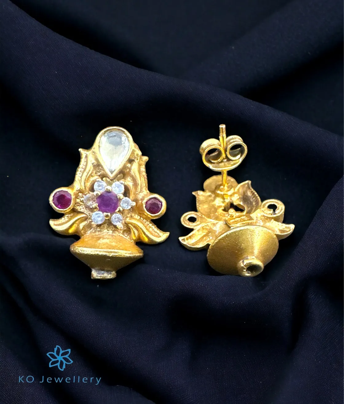 The Silver Kundan Earrings