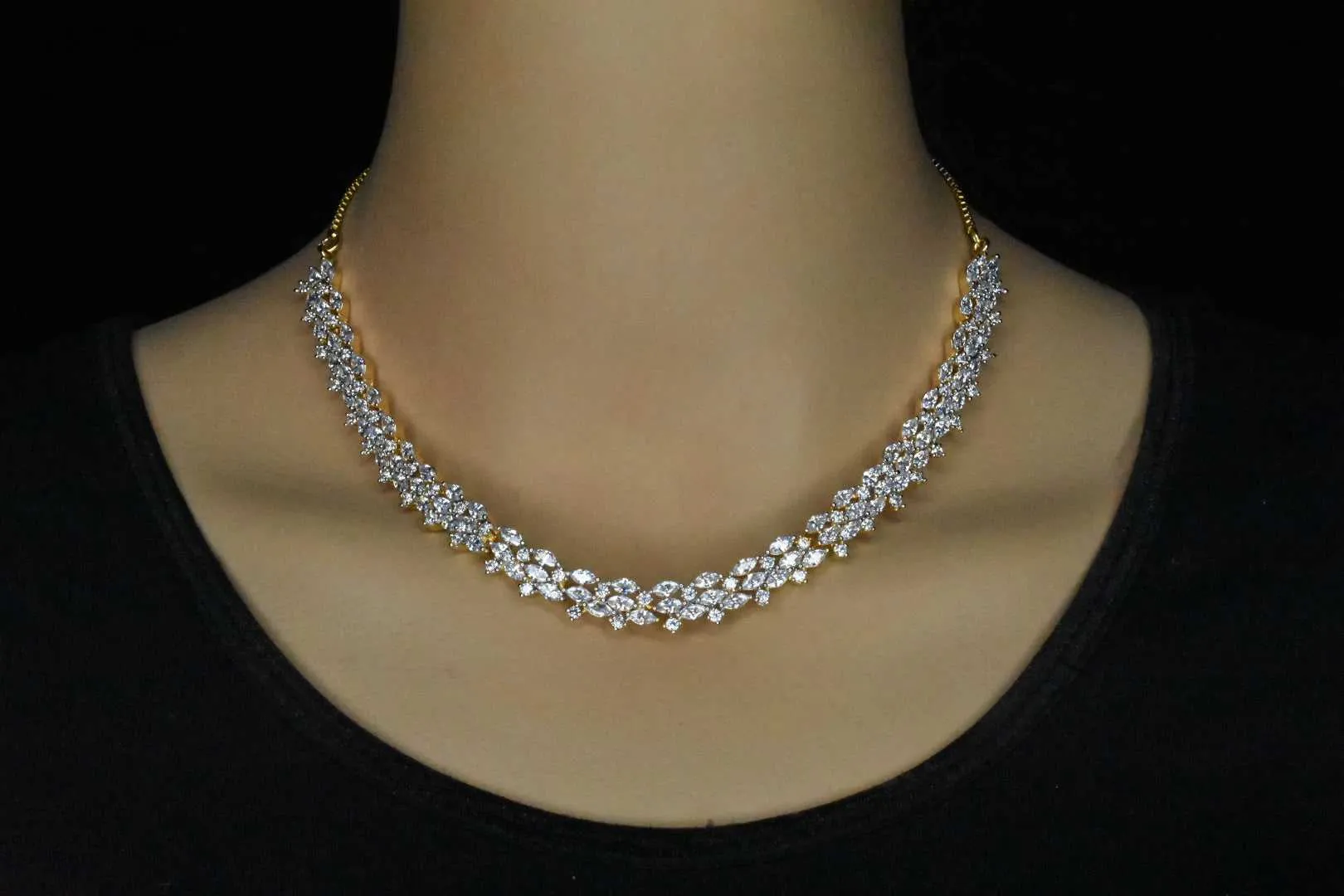 Vibrant American diamonds necklace